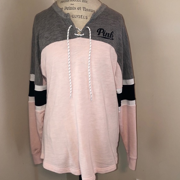 PINK Victoria's Secret Tops - VS PINK long sleeve